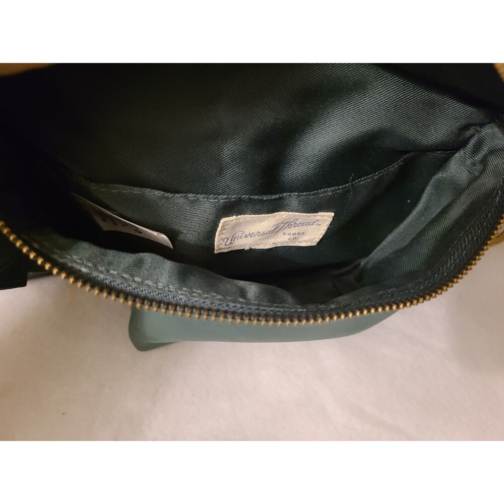 Universal Thread Pine Forest Green Fannt Pack Nwot - image 3